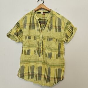 PILCRO ANTHRO Half Button Up Tee XS Yellow Chartruese‎ Patterned